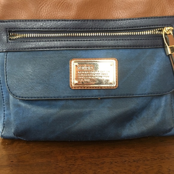 Purse - Picture 2 of 3